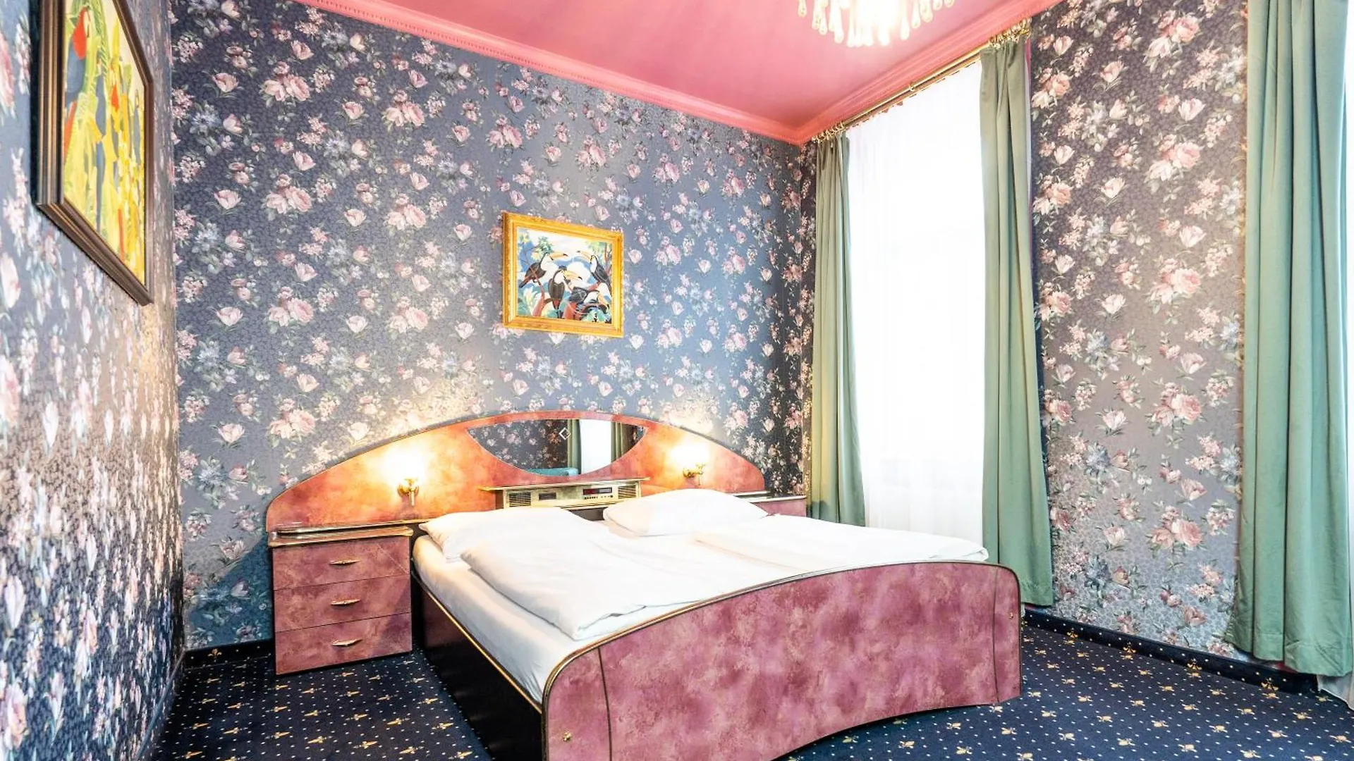 Hotel Urania Vienna