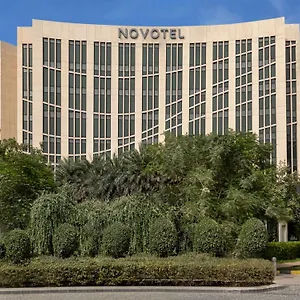 Novotel Aerocity מלון ניו דלהי